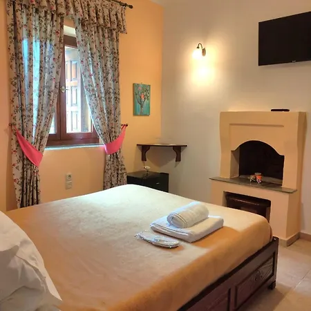 Triantafillies Traditional Hotel