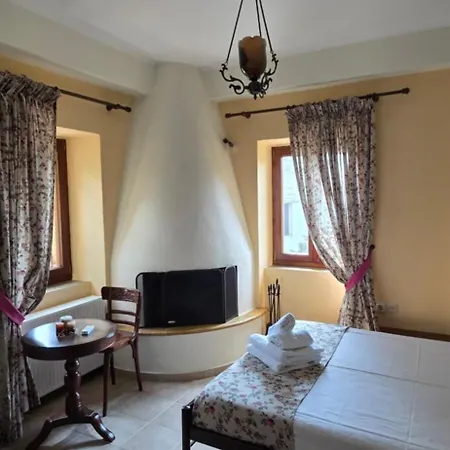 Triantafillies Traditional Hotel 3*