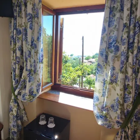 Triantafillies Traditional Hotel 3*